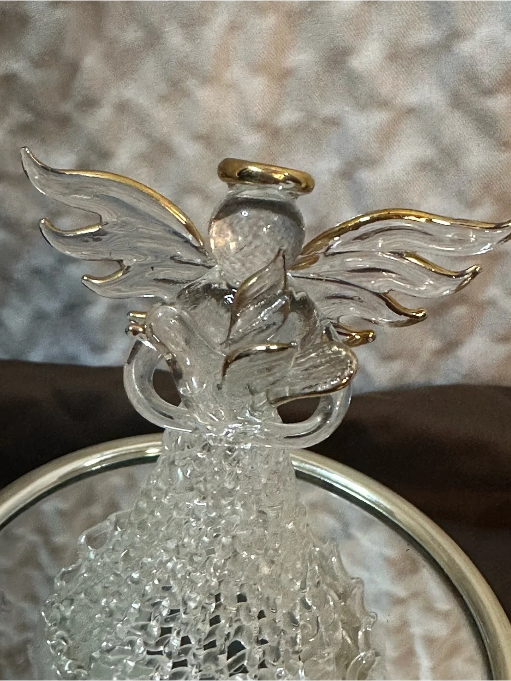 Música 🎵 Delicate Glass Angel Figurine with Mirror Base - with light